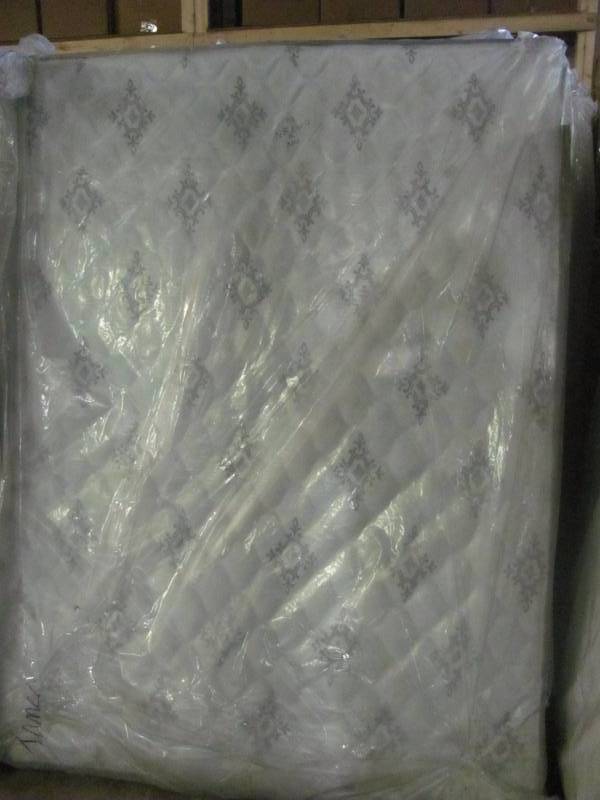 New Serta Perfect Sleeper Lake Winds Firm Queen Mattress