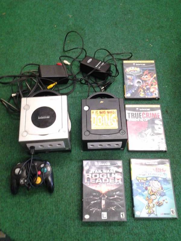 2-Game Cubes (1-With AV Cables)