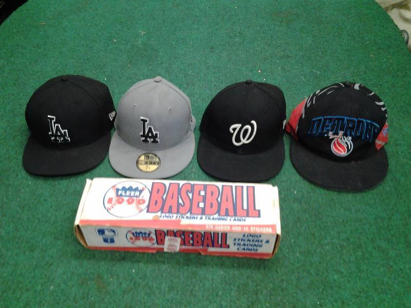 Lot Of Baseball Cards & 4-Caps