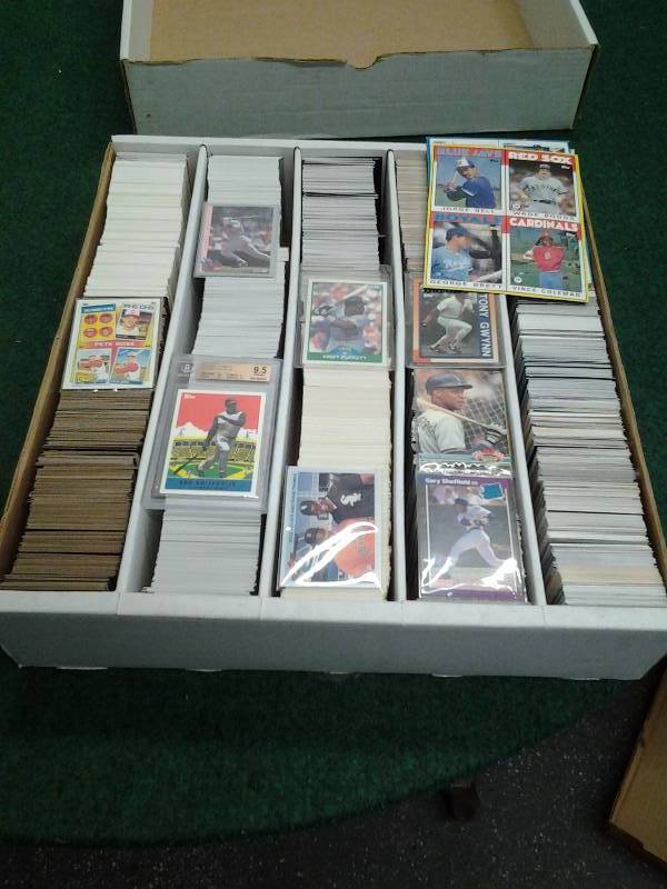 Box Of Approximately 5000 Common Cards