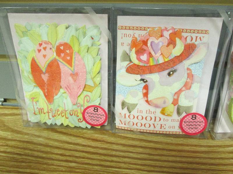 Lot of 4 assorted embellished Valen...