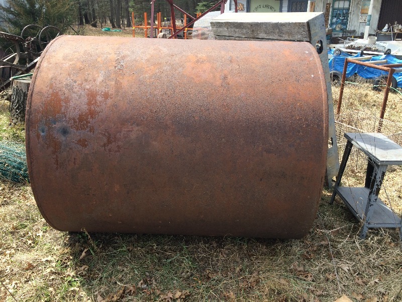 500 Gallon Oil Tank  Measures 5 x 52