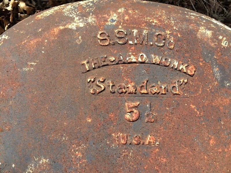 Vintage 5 12 ft  cast Iron Tub