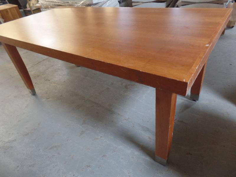 Dining room table