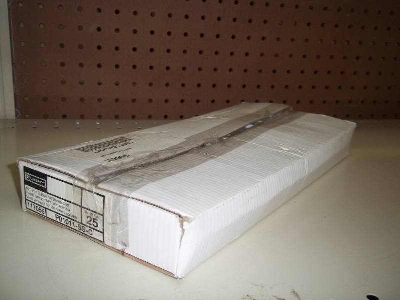 lot 2 image: New Case of 25 Drawer Pulls
