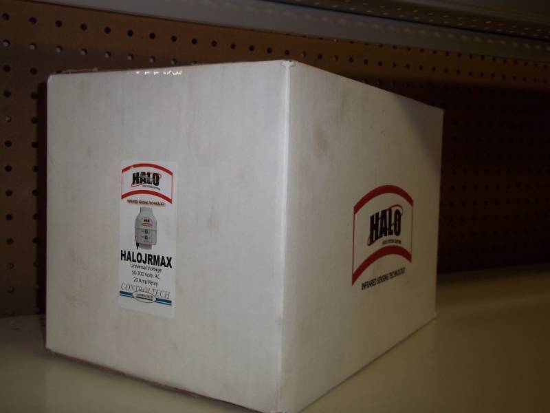 lot 4 image: New HALO Feed System Control, HALOJRMAX Universal Voltage 50-300 Volts AC 20 amp Relay