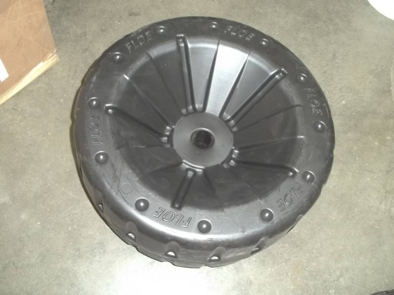 lot 134 image: New Floe Dock  Lift Wheel 20 x 1 12 hole