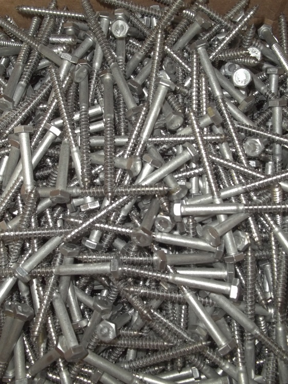 lot 158 image: New 900 Lag bolts 14 x 3.5 Stainless Steel