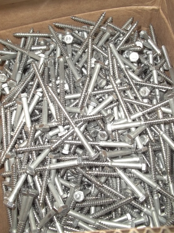 lot 159 image: New 900 Lag bolts 14 x 3.5 Stainless Steel