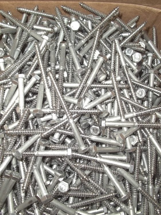 lot 161 image: New 900 Lag bolts 14 x 3.5 Stainless Steel