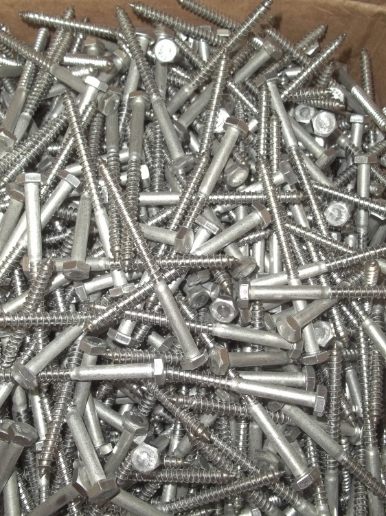 lot 163 image: New 900 Lag bolts 14 x 3.5 Stainless Steel