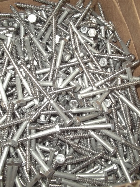lot 166 image: New 800 Lag bolts 14 x 3.5 Stainless Steel