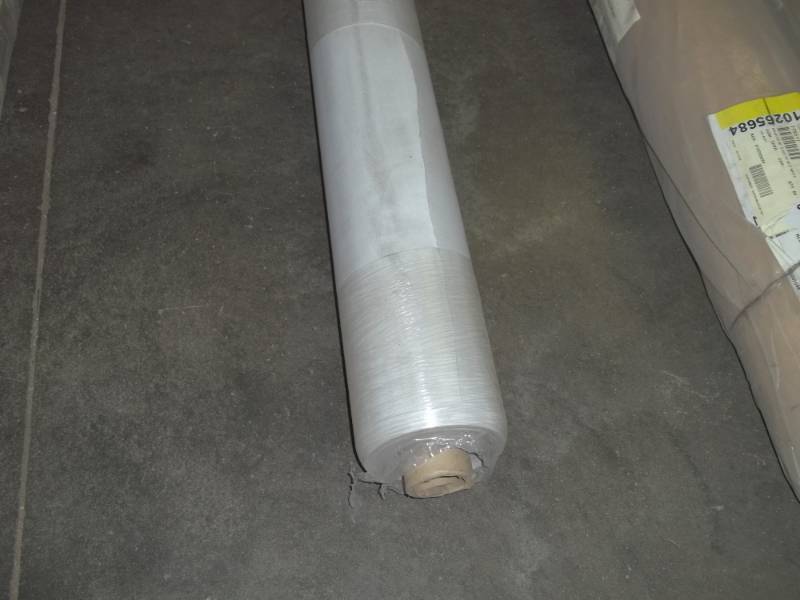 lot 187 image: New 36 Yards Tan Vinyl 60 Wide