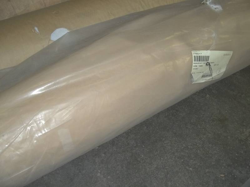 lot 192 image: New 67 Yards White Vinyl 60 Wide
