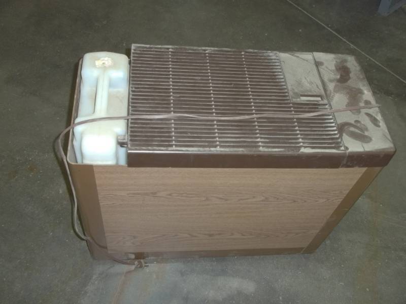 lot 206 image: Automatic Humidifier