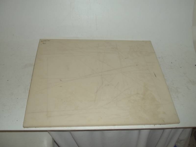 lot 227 image: Plastic Cutting Board 21 x 18