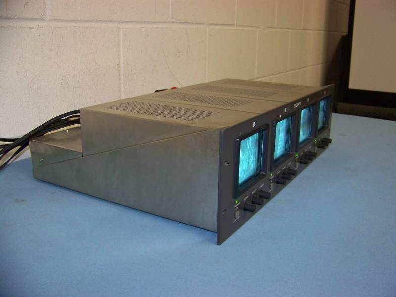 lot 76 image: (4) 4, Sony, Black and White, Video Monitors
