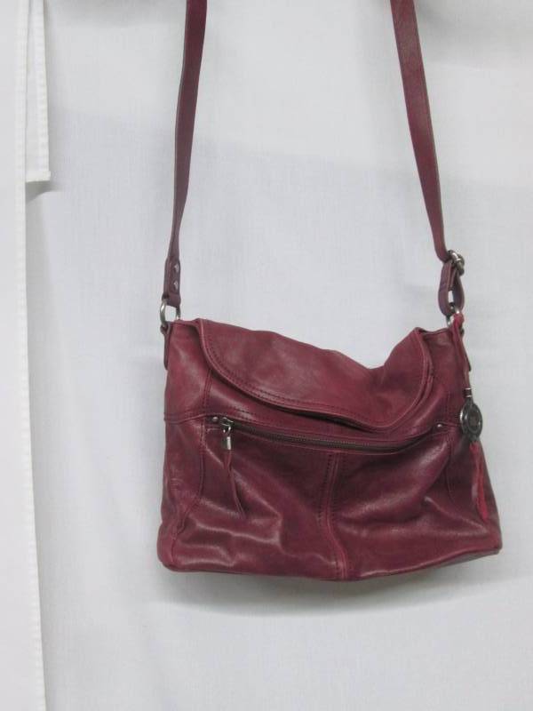 lot 31 image: The Sak Cabernet Shoulder Bag