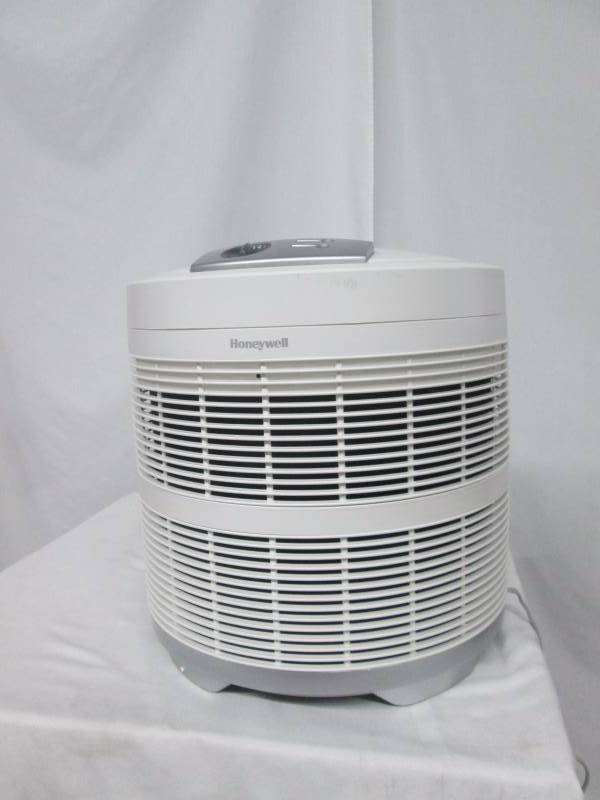 lot 13 image: Honeywell True HEPA Enviracare Air Purifier - XL