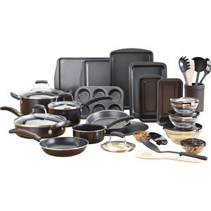 lot 33 image: Alcove 36-pc. Kitchen Basics Set