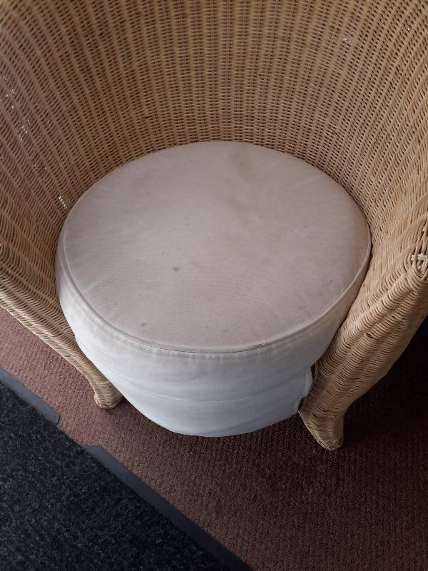 lot 11 image: Wicker Barrell type chair.. IKEA..