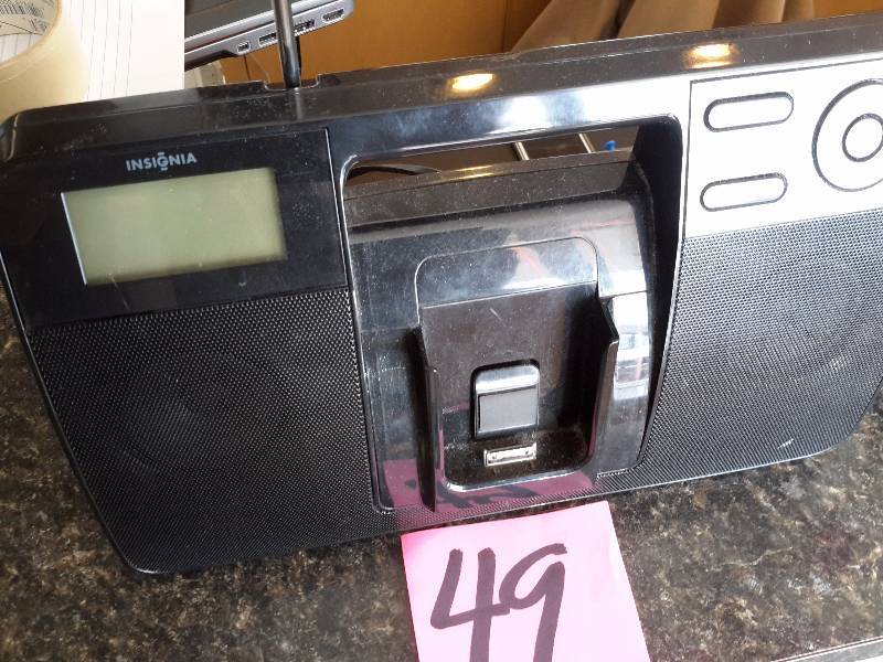 lot 49 image: 4, Insignia Combo Radio, IPOD Station.. Have Aux Plug.  Battery option.  All tested and work.