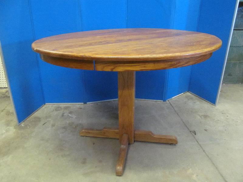 lot 1 image: table