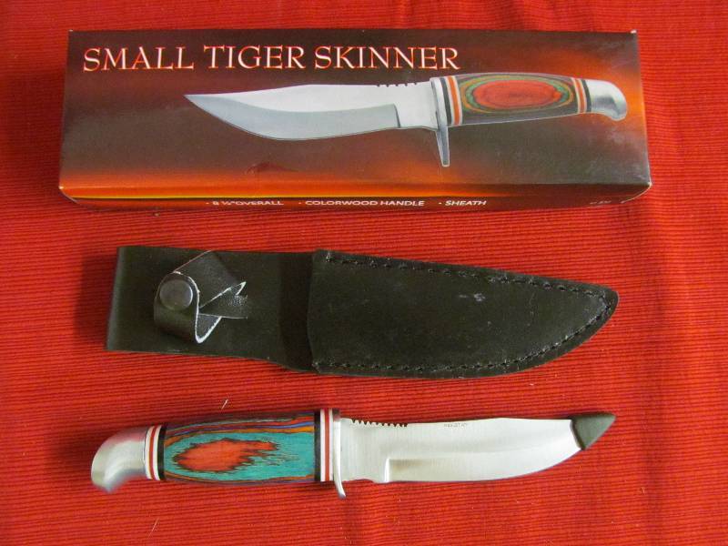 lot 88 image: Tiger skinner
