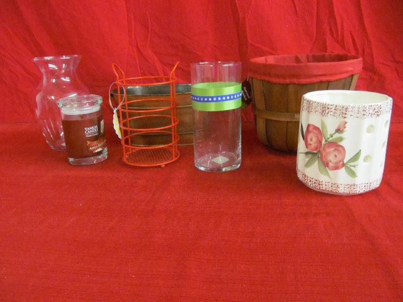 lot 102 image: vases