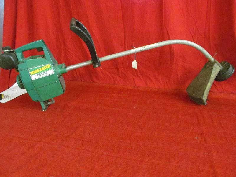 lot 109 image: Weed eater Trimmer