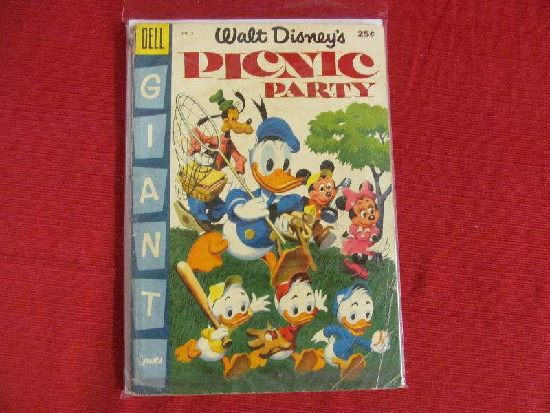 lot 117 image: Dell giant comic