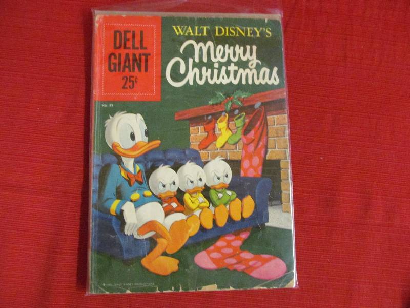 lot 118 image: Dell giant comic