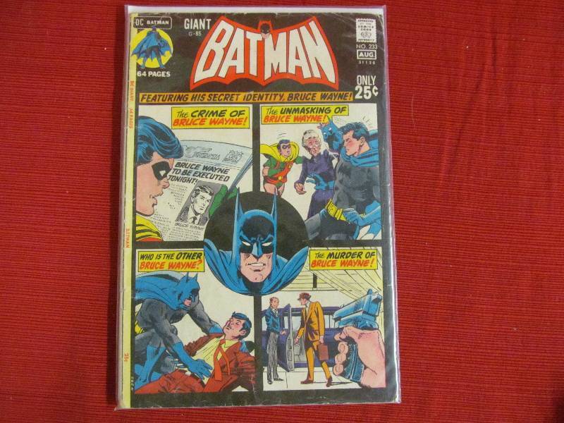 lot 139 image: DC  Giant Batman comic