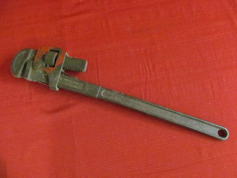 lot 149 image: pipe wrench