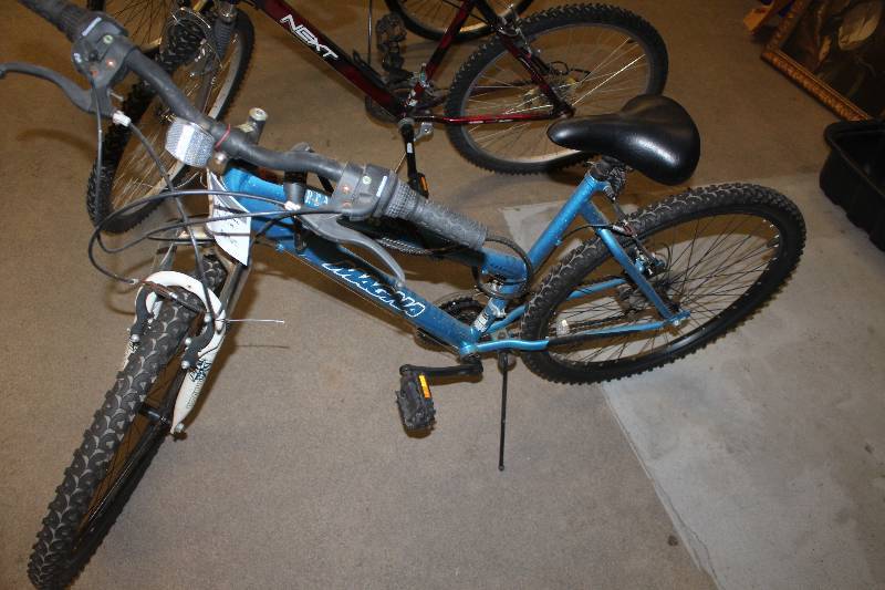Magna Great Divide 21-Speed 22 Mountain Bike