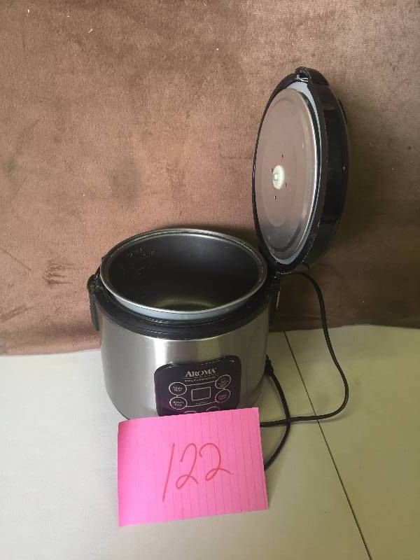 lot 122 image: Aroma Rice Cooker