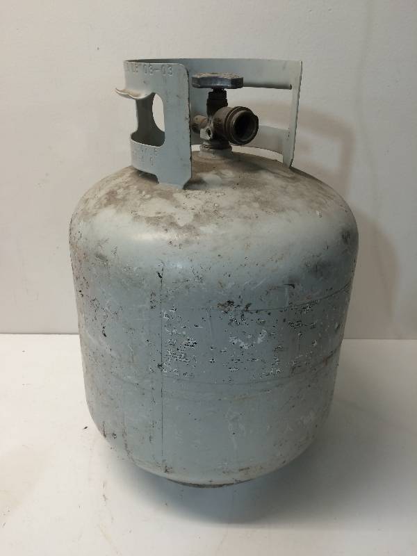 lot 2 image: 20 LB Propane Tank