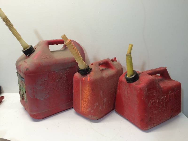 lot 5 image: Gas Cans