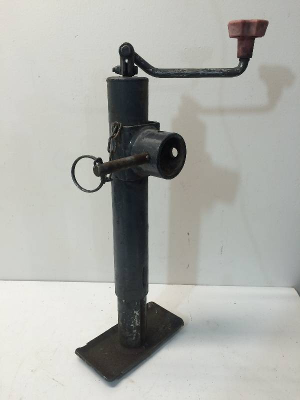 lot 18 image: Trailer Jack