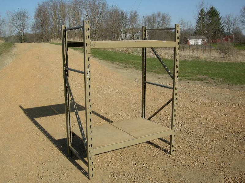 lot 5 image: Gorilla Pallet Racking
