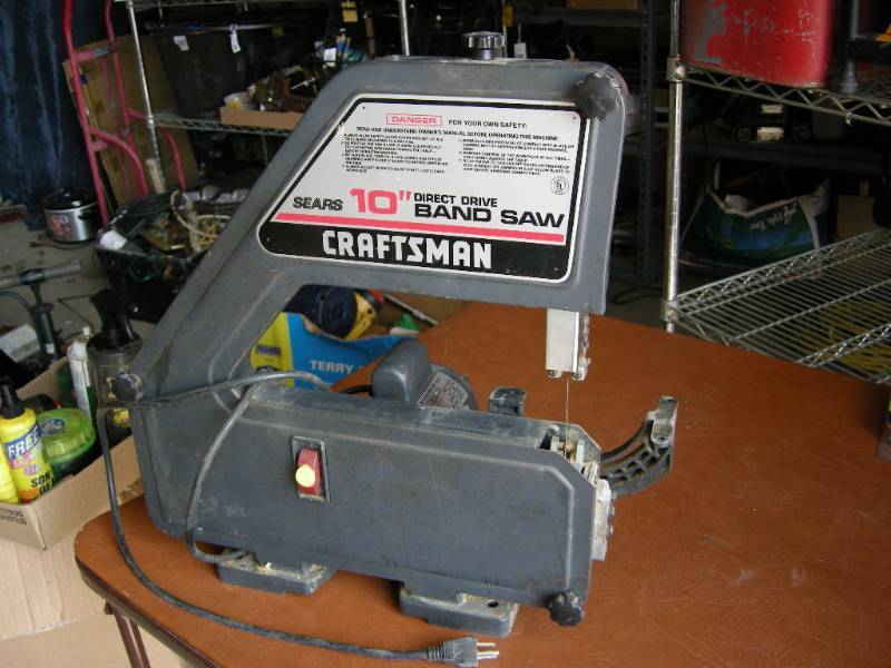 lot 31 image: Craftsman 10 Band Saw