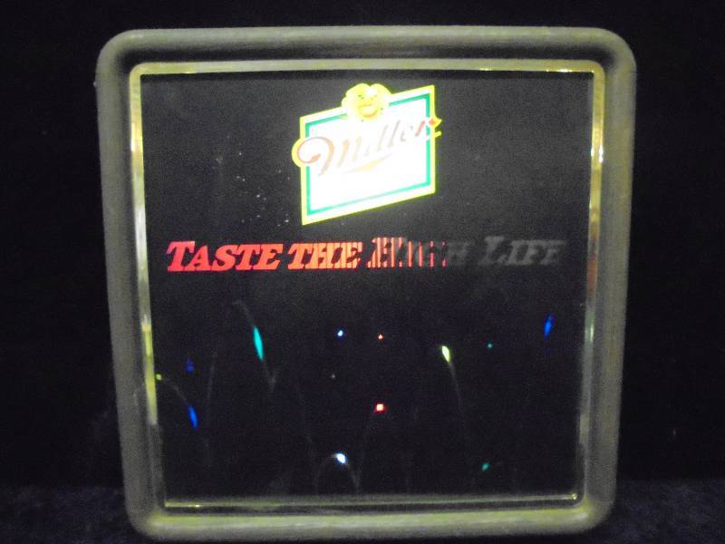 lot 10 image: Miller High Life Animated Bouncing Ball Sign