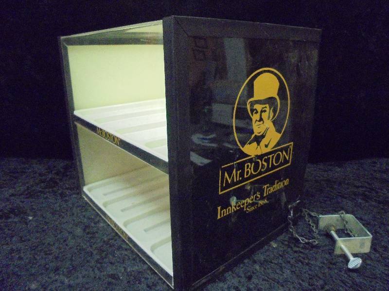 lot 16 image: Mr. Boston Samples Display Box