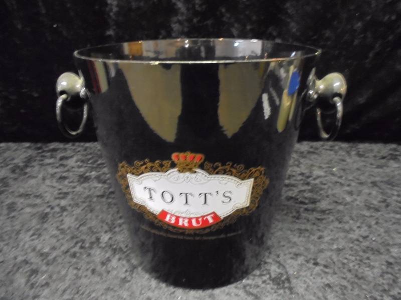 lot 27 image: Totts Brut Metal Ice Bucket