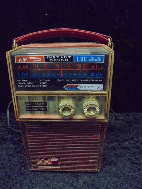 lot 35 image: 1972 Katone AM Radio