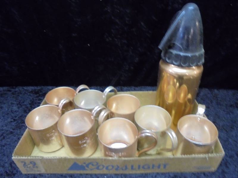 lot 39 image: Set - Smirnoff Mule Cups