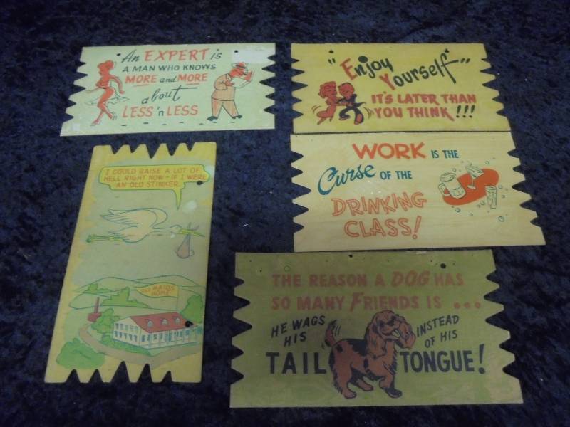 lot 47 image: Lot - Vintage Wooden Postcards, Komic Kards