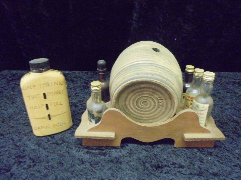 lot 56 image: Ceramic Keg Decanter with Mini Bottles & Flask