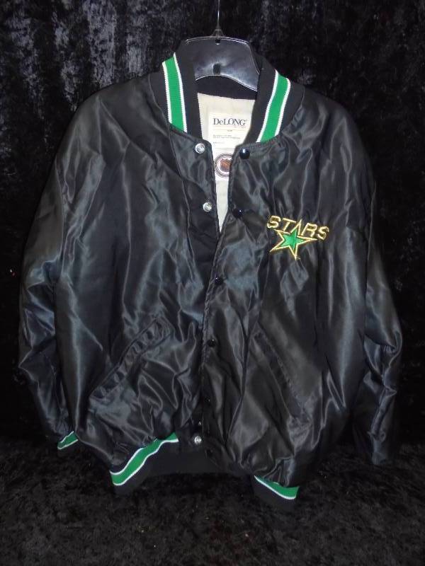 lot 71 image: MN NorthStars Jacket - Size L