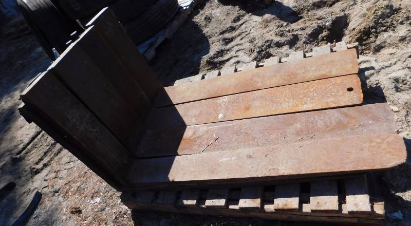 lot 38 image: 4 Pairs of Class 3 Forklift Forks